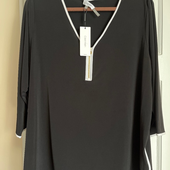 Women’s nlouse - Picture 1 of 3
